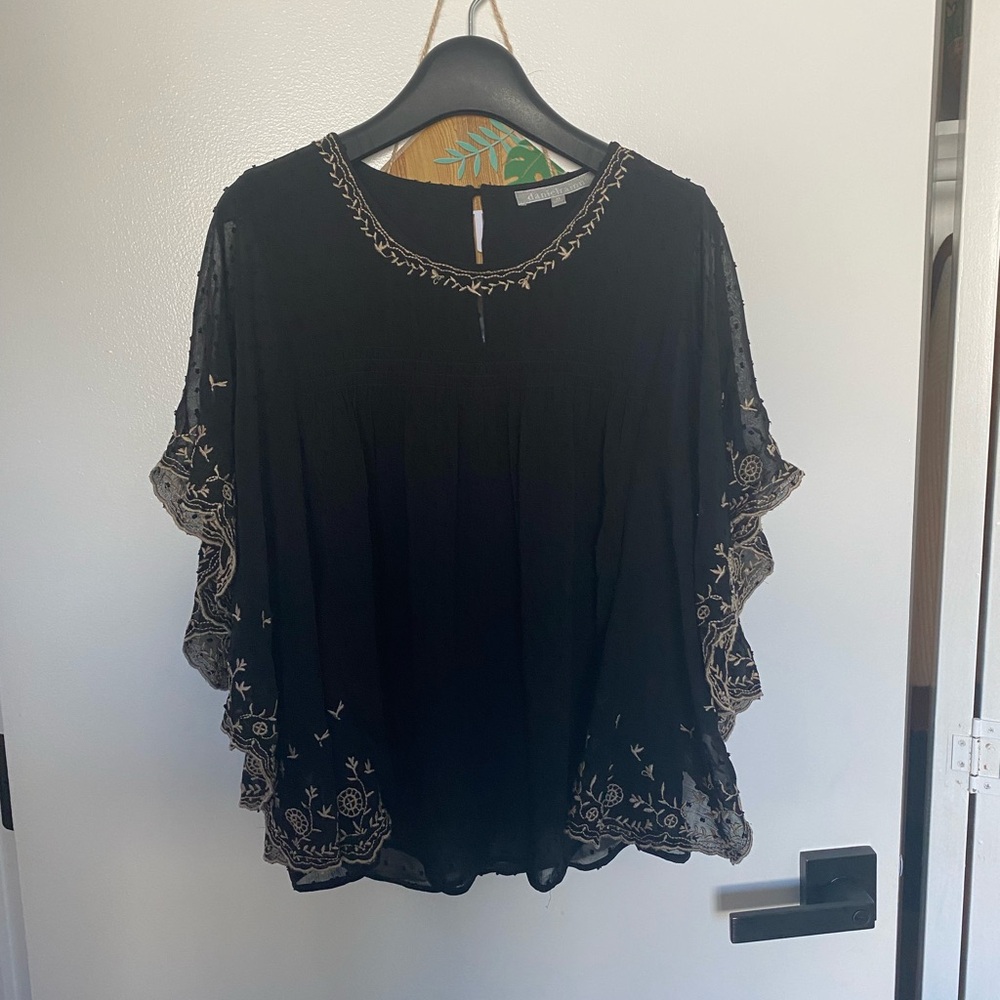 Danielrainn blouse size XS